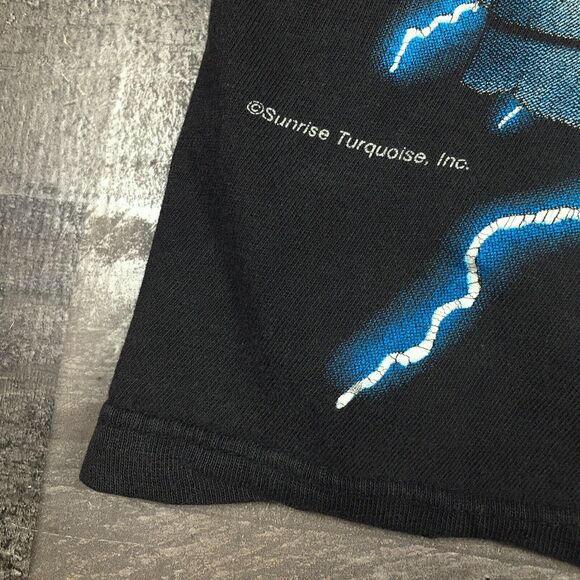 Vintage American Thunder Wolf Only the Strong Survive T Shirt Tee Distressed AOP - Picture 5 of 16